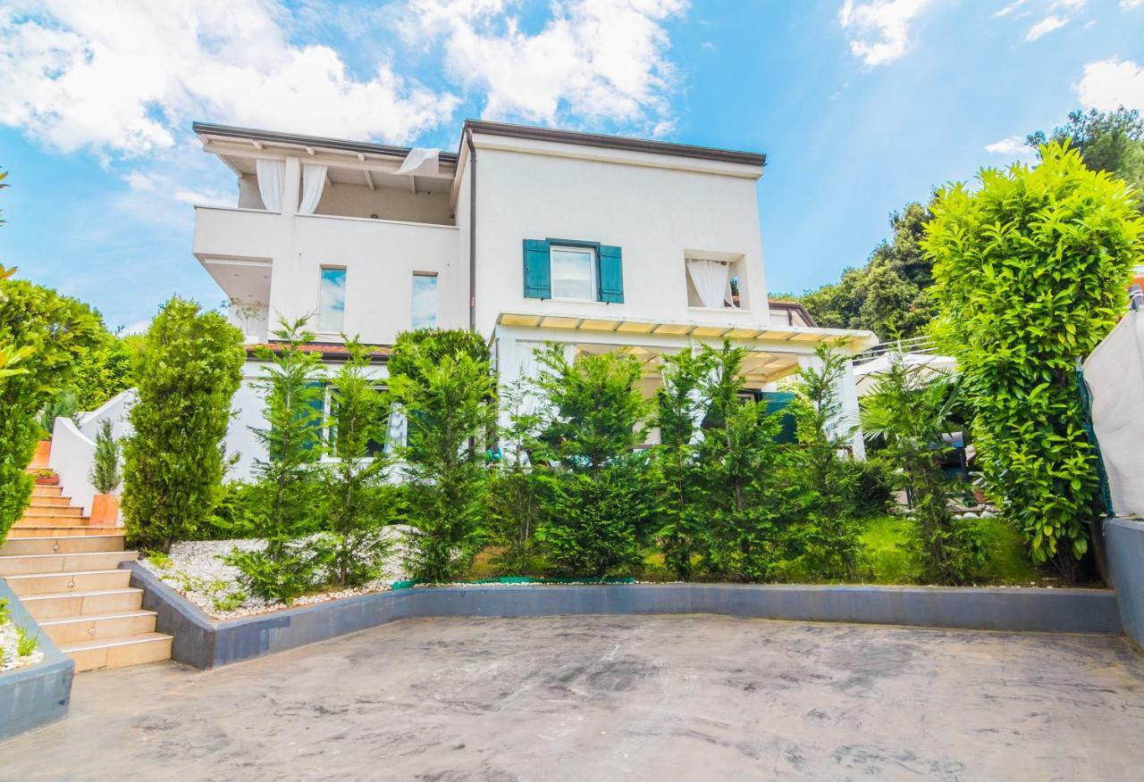 Pure Relax By The Forest Vinkuran Exterior photo